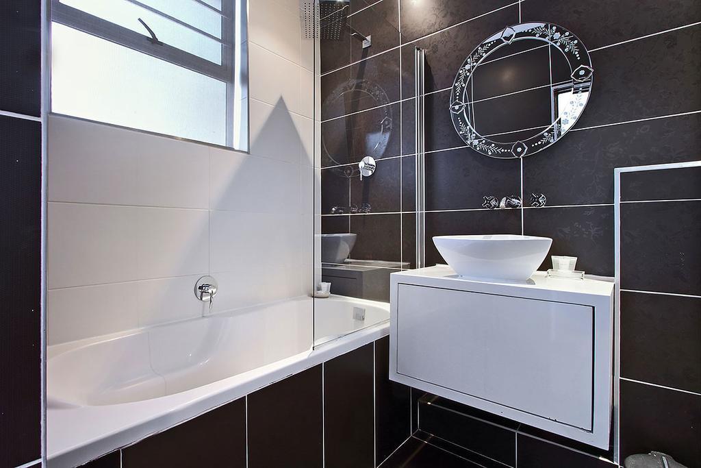 Vredenhof Self Catering Apartment Кейптаун Екстериор снимка